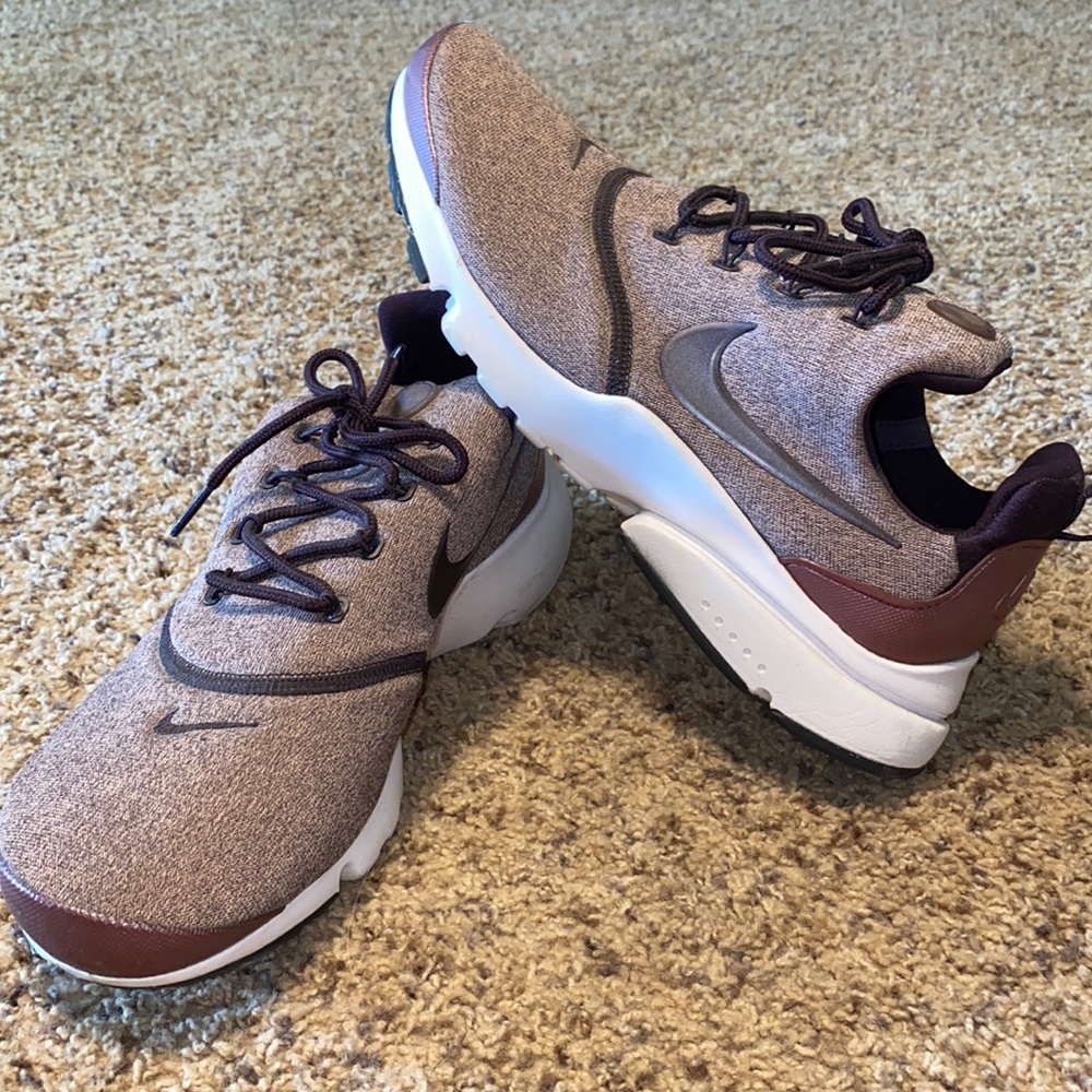 Women’s Nike Sneakers